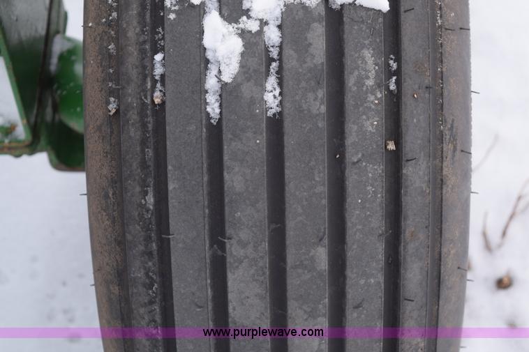 image for item E6034 Anhydrous ammonia nurse tank