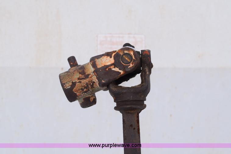 image for item E6035 Fertilizer spreader buggy