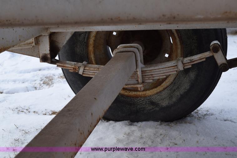 image for item E6035 Fertilizer spreader buggy