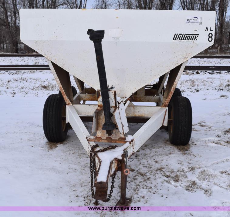 image for item E6037 Fertilizer spreader buggy