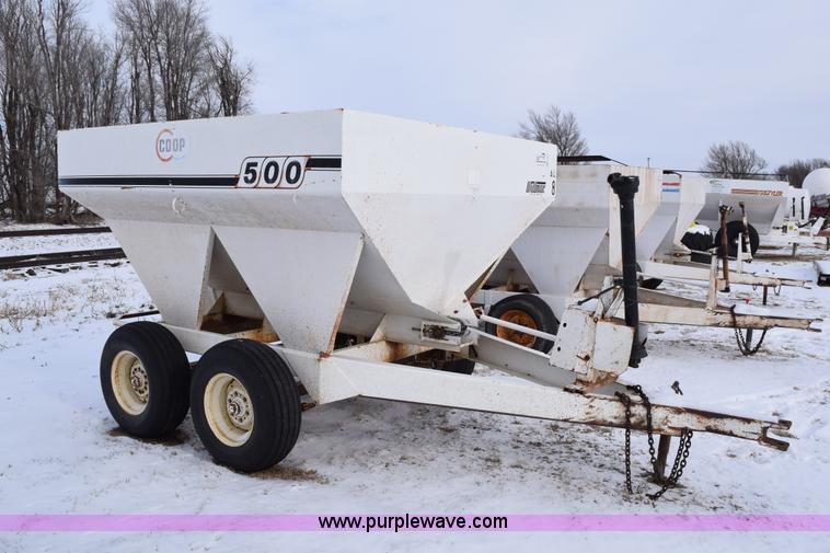 image for item E6037 Fertilizer spreader buggy