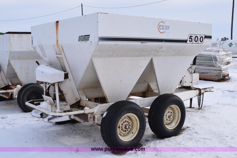 image for item E6037 Fertilizer spreader buggy