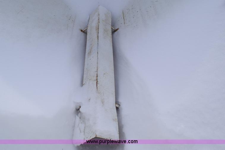 image for item E6037 Fertilizer spreader buggy