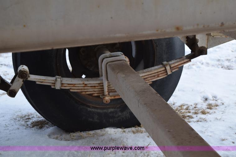 image for item E6038 Fertilizer spreader buggy