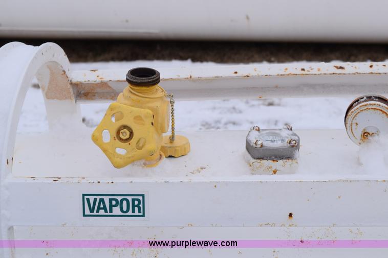 image for item E6039 Anhydrous tank