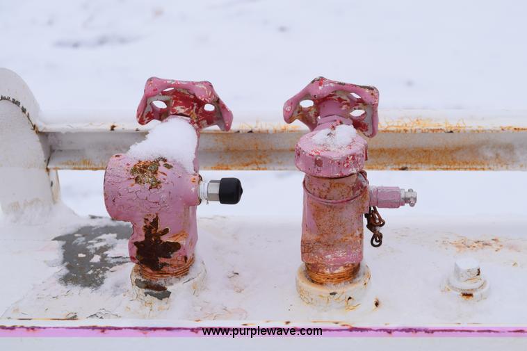 image for item E6039 Anhydrous tank