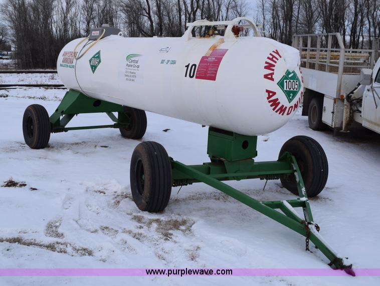 image for item E6040 Anhydrous ammonia nurse tank