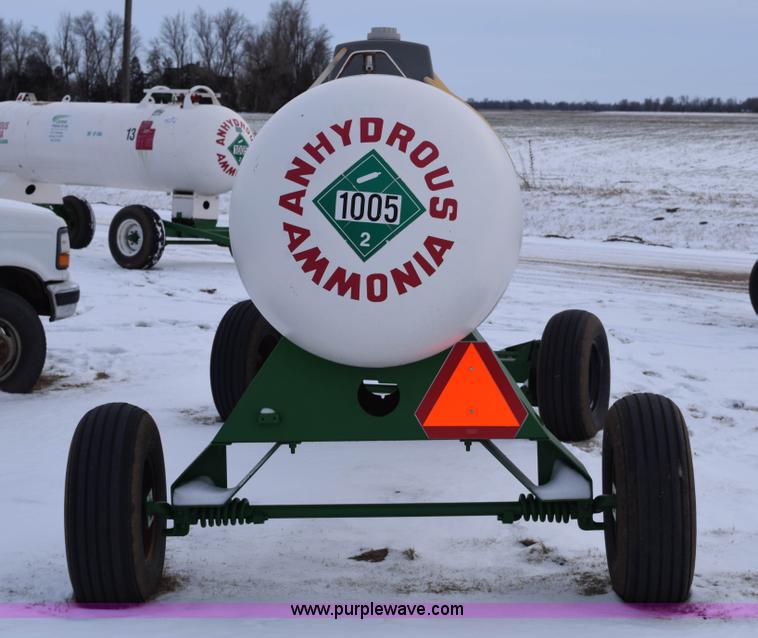 image for item E6040 Anhydrous ammonia nurse tank
