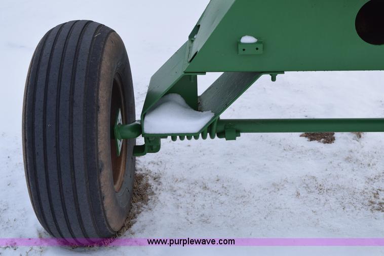 image for item E6040 Anhydrous ammonia nurse tank