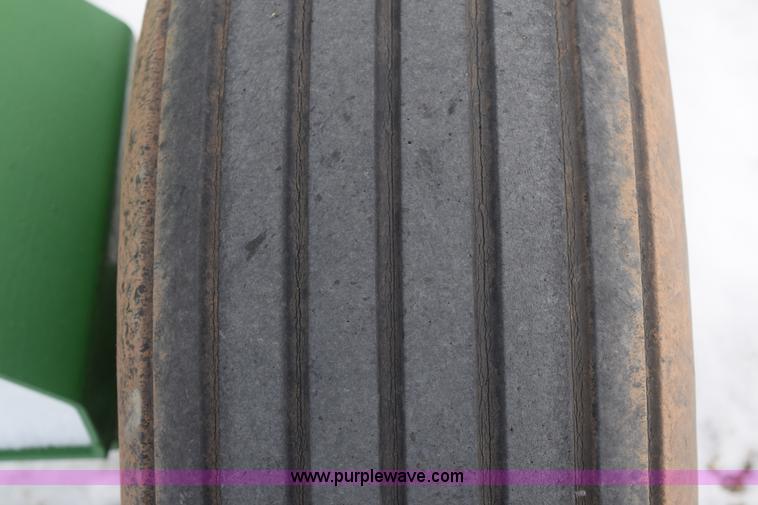 image for item E6040 Anhydrous ammonia nurse tank