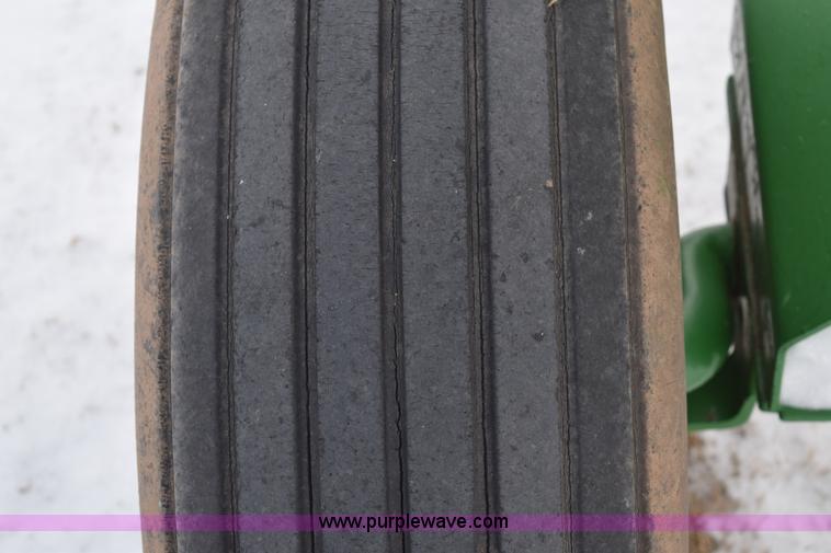 image for item E6040 Anhydrous ammonia nurse tank