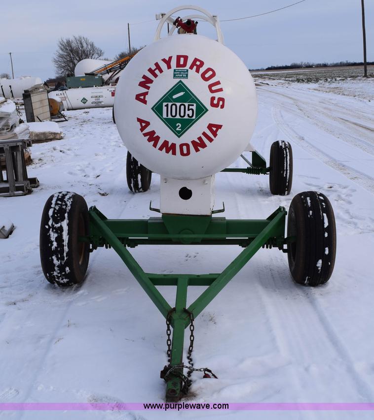 image for item E6041 Anhydrous ammonia nurse tank