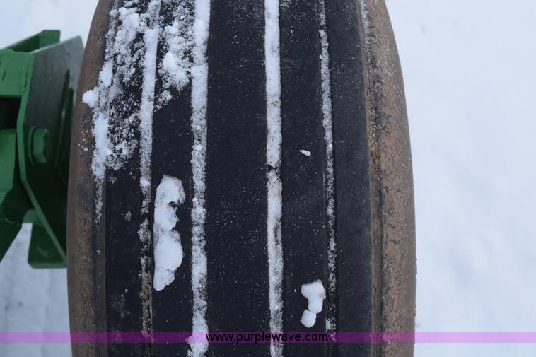 image for item E6041 Anhydrous ammonia nurse tank