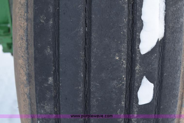 image for item E6041 Anhydrous ammonia nurse tank