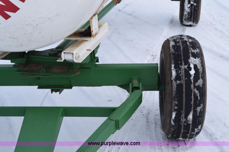 image for item E6042 Anhydrous ammonia nurse tank