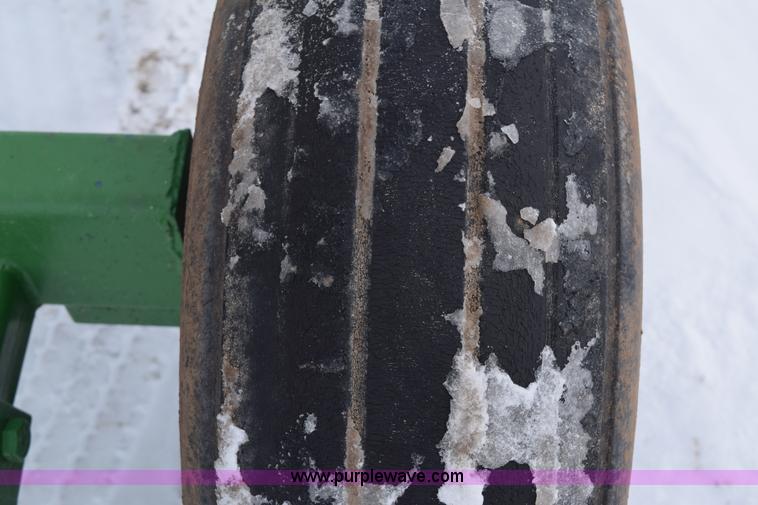 image for item E6042 Anhydrous ammonia nurse tank