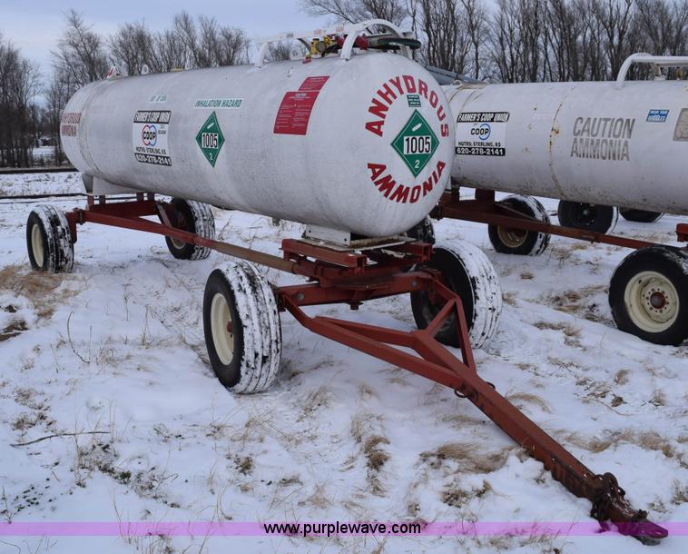 image for item E6043 Anhydrous ammonia nurse tank