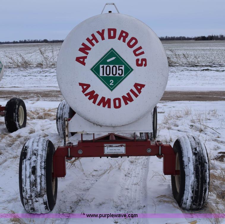 image for item E6043 Anhydrous ammonia nurse tank