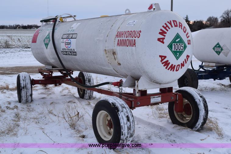 image for item E6043 Anhydrous ammonia nurse tank
