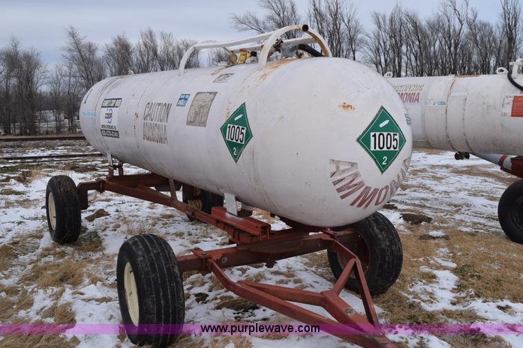 image for item E6047 Anhydrous ammonia nurse tank