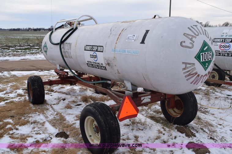 image for item E6047 Anhydrous ammonia nurse tank