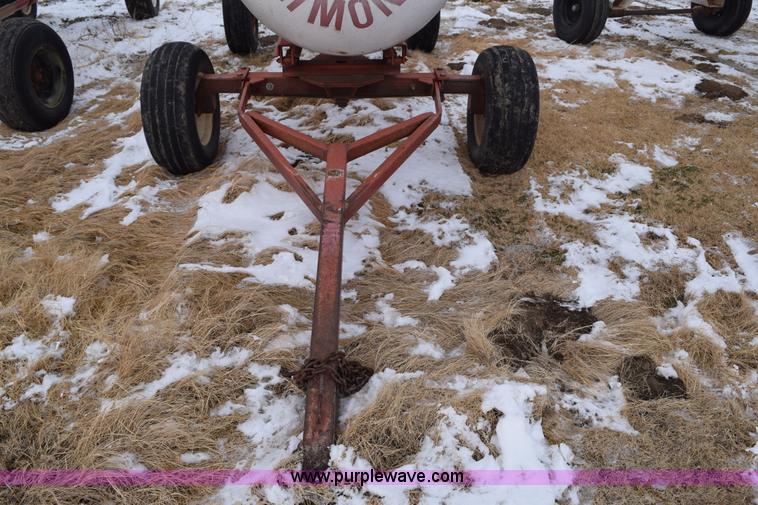 image for item E6047 Anhydrous ammonia nurse tank