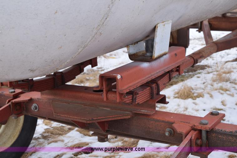 image for item E6047 Anhydrous ammonia nurse tank