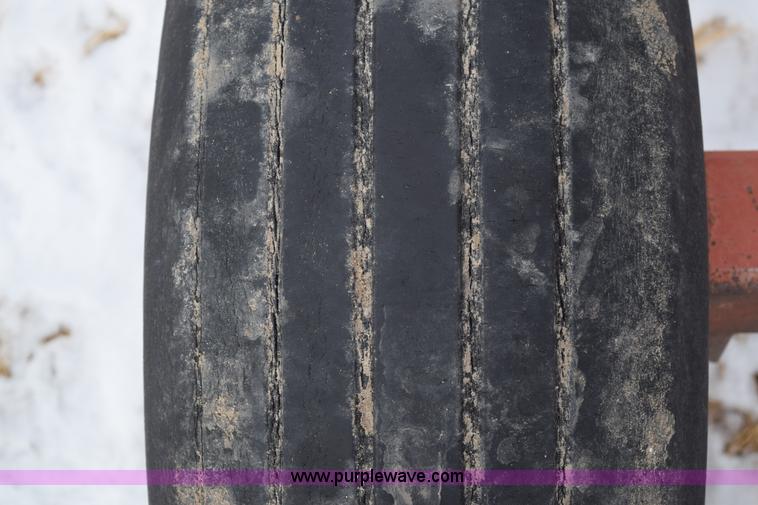 image for item E6047 Anhydrous ammonia nurse tank