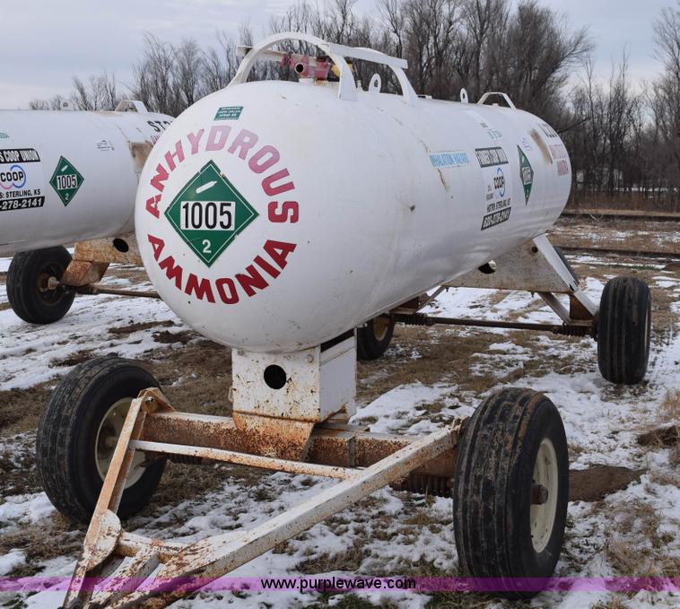 image for item E6048 Anhydrous ammonia nurse tank