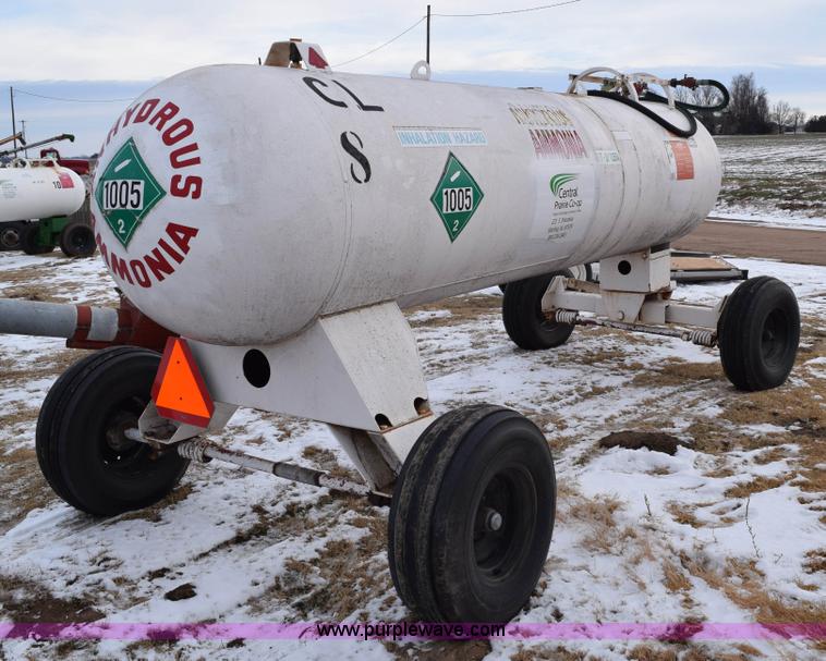 image for item E6049 Anhydrous ammonia nurse tank