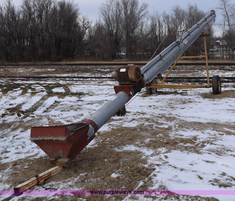 image for item E6050 Hutchinson grain auger