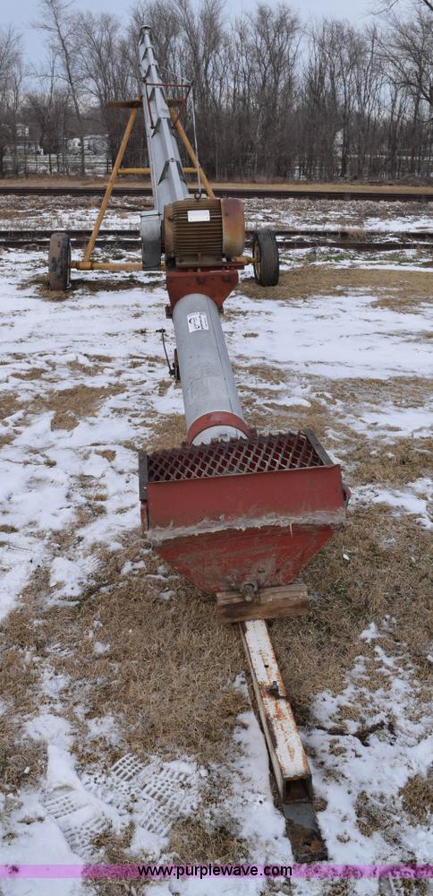 image for item E6050 Hutchinson grain auger