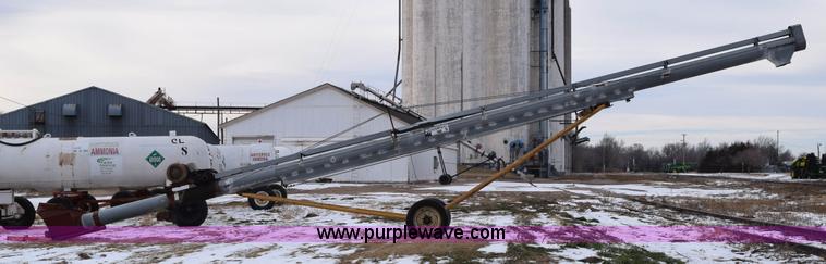 image for item E6050 Hutchinson grain auger