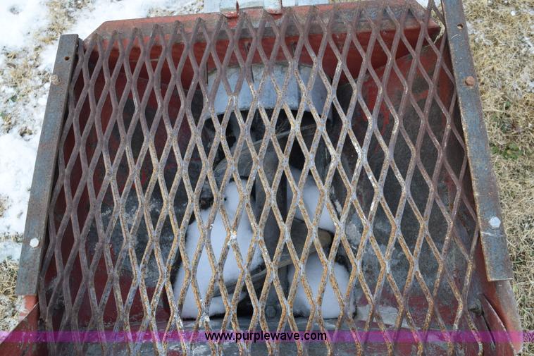 image for item E6050 Hutchinson grain auger