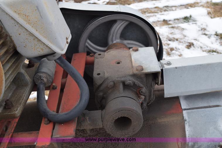 image for item E6050 Hutchinson grain auger