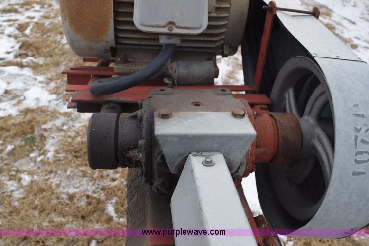 image for item E6050 Hutchinson grain auger