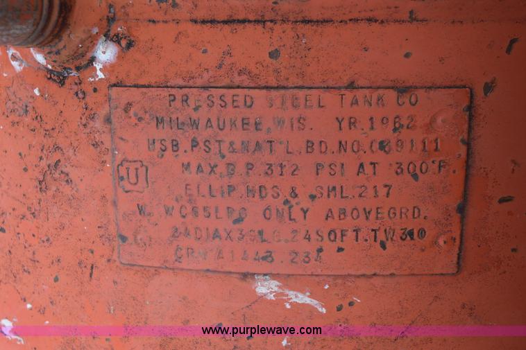 image for item E6074 1962 Case 940 tractor