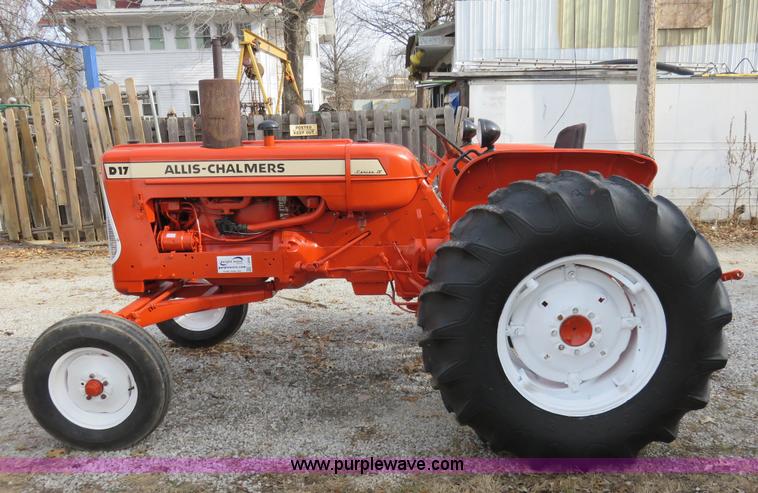 image for item I2292 1966 Allis Chalmers D17 Series 4 tractor