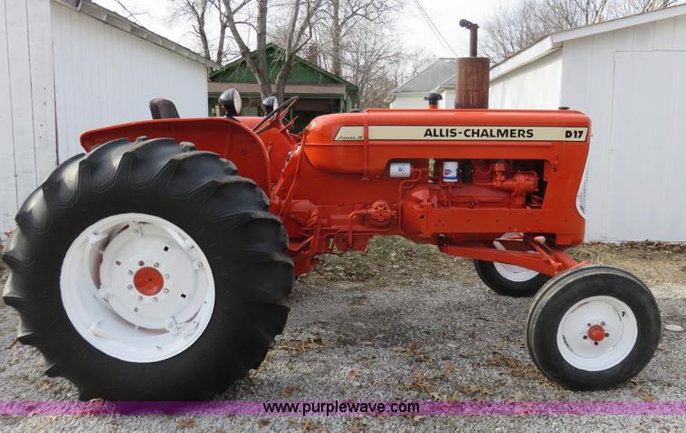 image for item I2292 1966 Allis Chalmers D17 Series 4 tractor