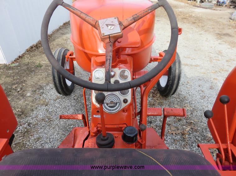 image for item I2292 1966 Allis Chalmers D17 Series 4 tractor