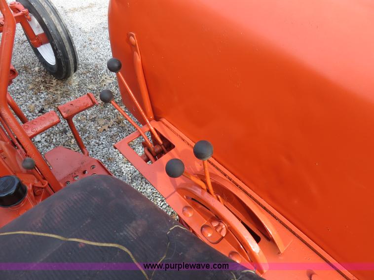 image for item I2292 1966 Allis Chalmers D17 Series 4 tractor