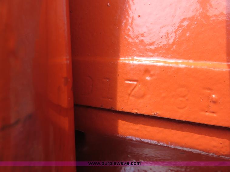 image for item I2292 1966 Allis Chalmers D17 Series 4 tractor