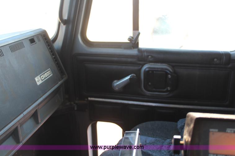 image for item I2388 1996 Mack CH613 spreader truck