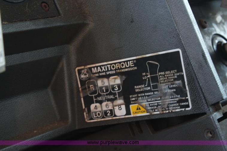 image for item I2388 1996 Mack CH613 spreader truck