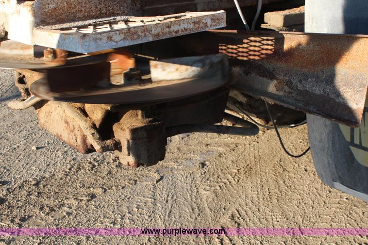 image for item I2388 1996 Mack CH613 spreader truck