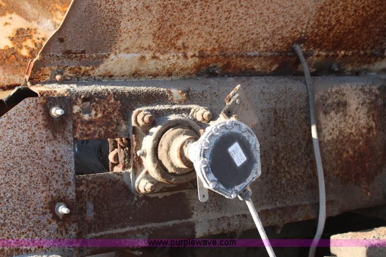 image for item I2388 1996 Mack CH613 spreader truck