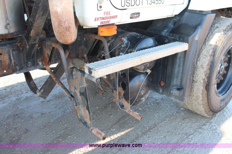 image for item I2388 1996 Mack CH613 spreader truck