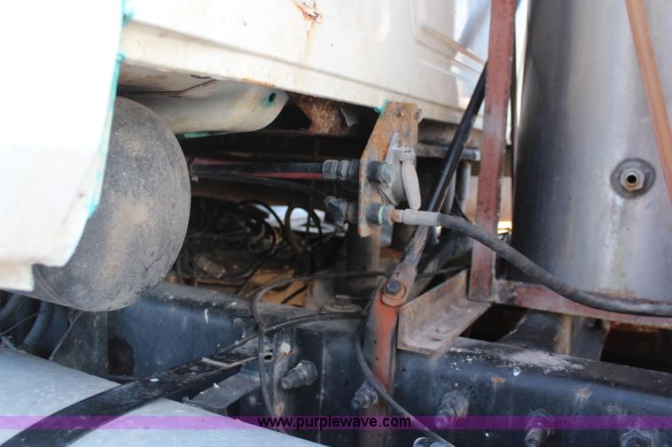 image for item I2388 1996 Mack CH613 spreader truck