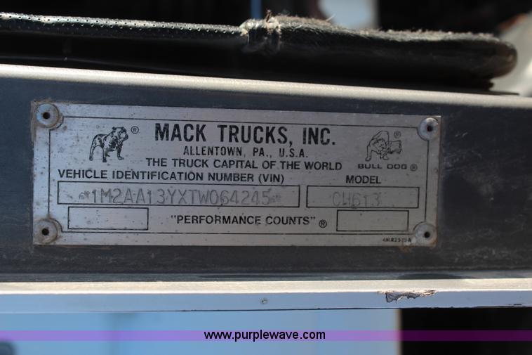 image for item I2388 1996 Mack CH613 spreader truck