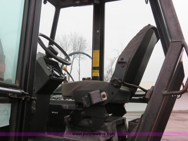 image for item I2455 1985 Versatile 276 bi-directional 4WD tractor